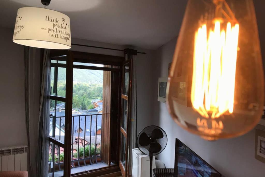 El Capricho De Bego Apartment Биескас Екстериор снимка